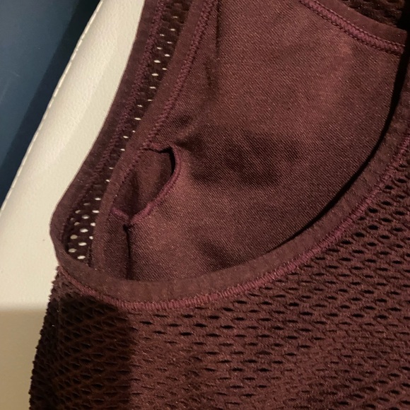 Target‎ Burgundy Mesh Tank Top/Athletic Top/Bra - Picture 4 of 6